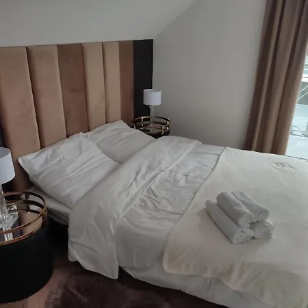 Golden Cliff Horizonpark دجيفنوفيك