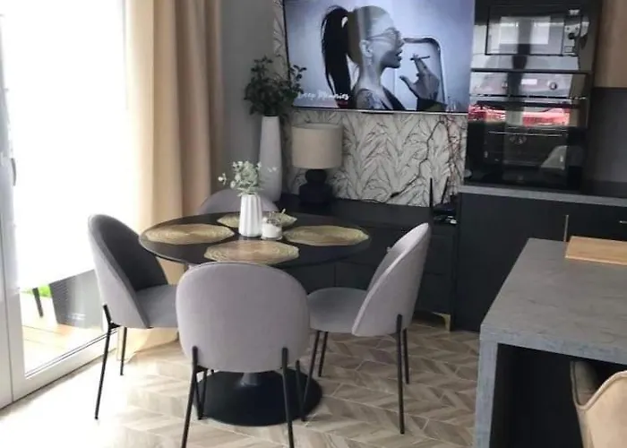 Golden Cliff Horizonpark Apartment